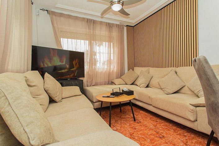 Image No.11-4 Bed Property for sale