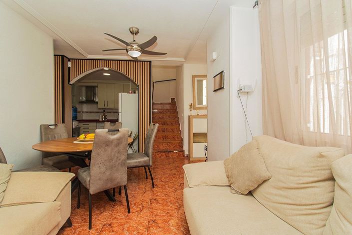 Image No.13-4 Bed Property for sale