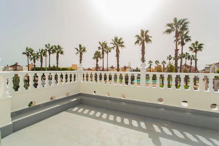 Image No.39-4 Bed Property for sale