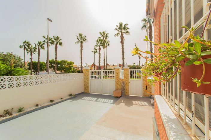 Image No.47-4 Bed Property for sale