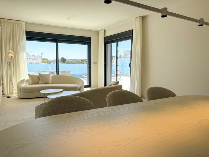 Image No.12-5 Bed Villa for sale