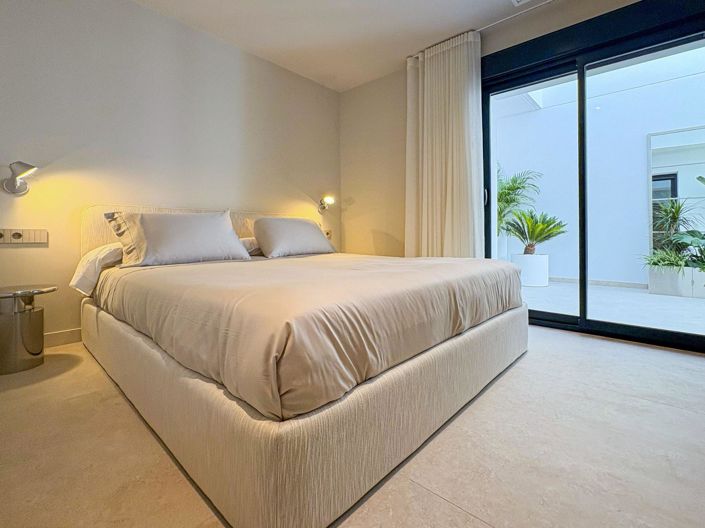 Image No.23-5 Bed Villa for sale