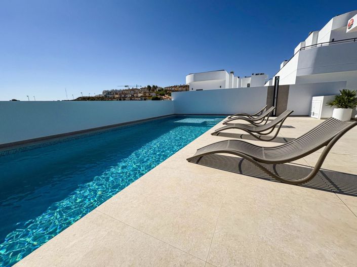 Image No.8-5 Bed Villa for sale