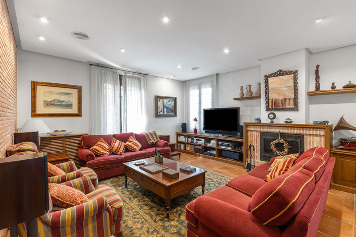 Image No.23-6 Bed Villa for sale