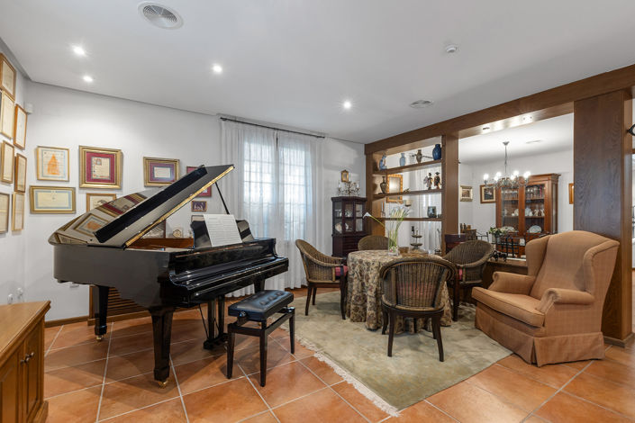 Image No.27-6 Bed Villa for sale