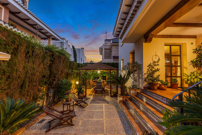 Image No.4-6 Bed Villa for sale