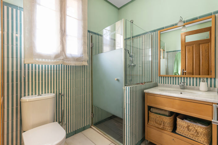 Image No.47-6 Bed Villa for sale