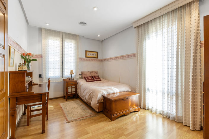 Image No.48-6 Bed Villa for sale