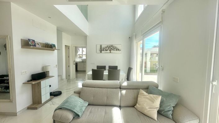 Image No.33-3 Bed Villa for sale