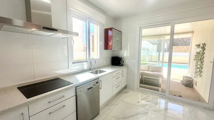 Image No.36-3 Bed Villa for sale