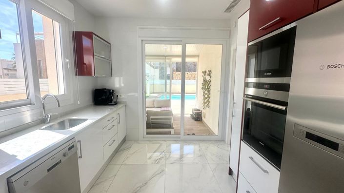 Image No.42-3 Bed Villa for sale