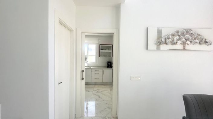 Image No.43-3 Bed Villa for sale