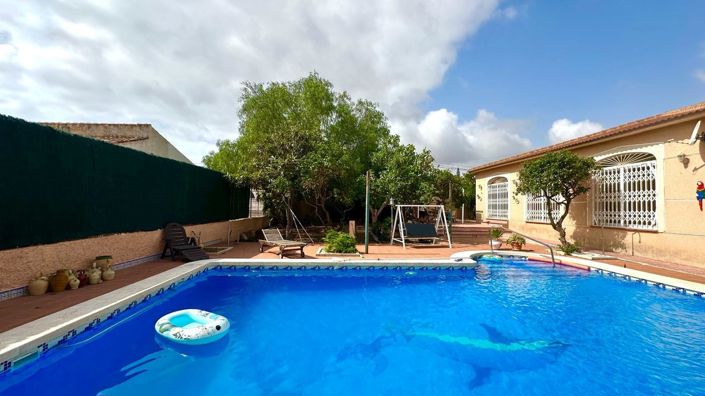 Image No.17-3 Bed Villa for sale