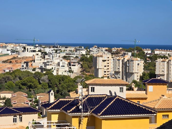 Image No.18-3 Bed Apartment for sale