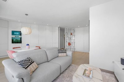 o1j3re9ofuij31fdl12af1jfj1hck3n