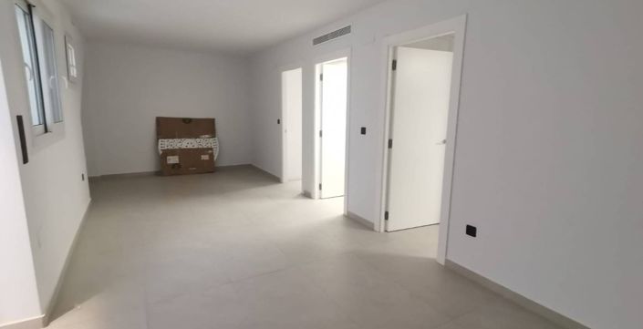 Image No.21-Villa de 5 chambres à vendre à Los Montesinos