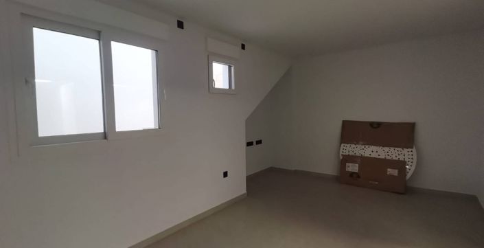 Image No.22-Villa de 5 chambres à vendre à Los Montesinos