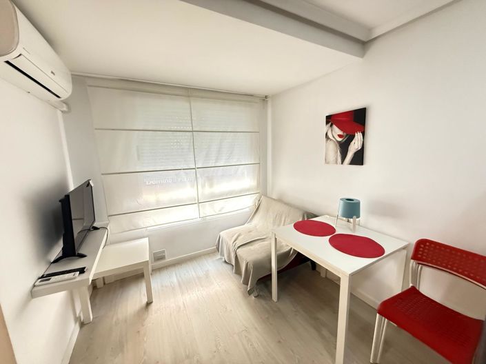 Image No.2-Appartement de 2 chambres à vendre à Torrevieja