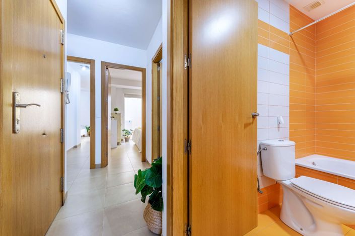 Image No.16-2 Bed Apartment for sale