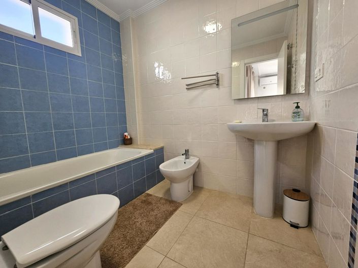 Image No.16-3 Bed Property for sale