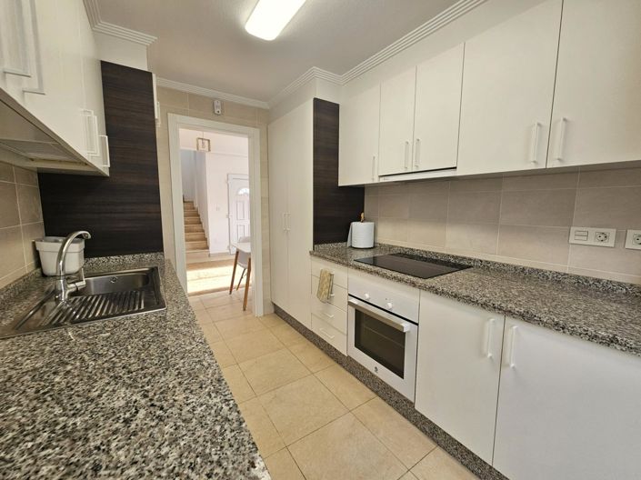 Image No.9-3 Bed Property for sale