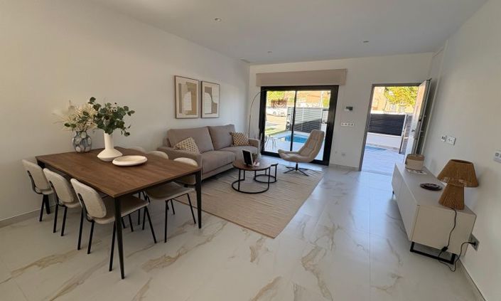 Image No.8-3 Bed Villa for sale