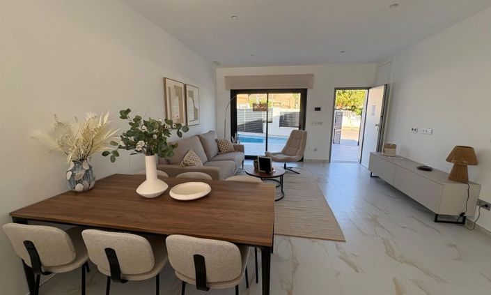 Image No.9-3 Bed Villa for sale