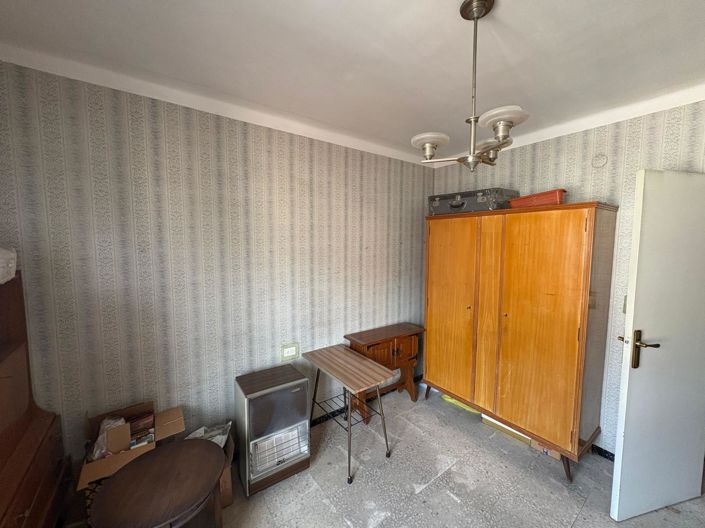 Image No.10-3 Bed Apartment for sale