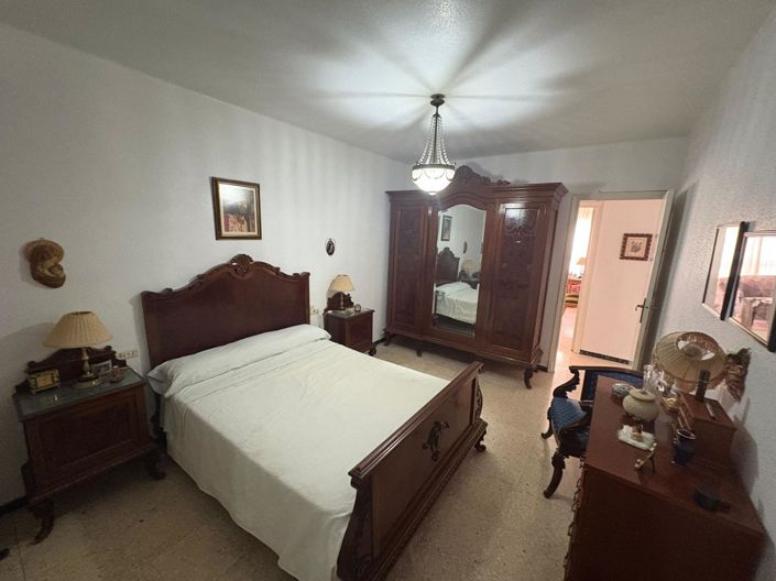 Image No.13-3 Bed Apartment for sale