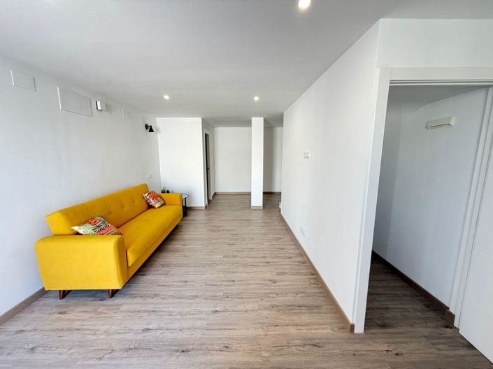 Image No.3-4 Bed Property for sale