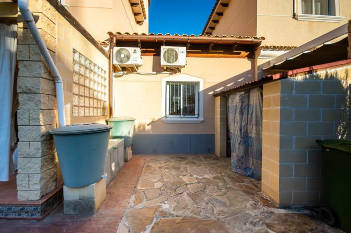 Image No.28-4 Bed Villa for sale