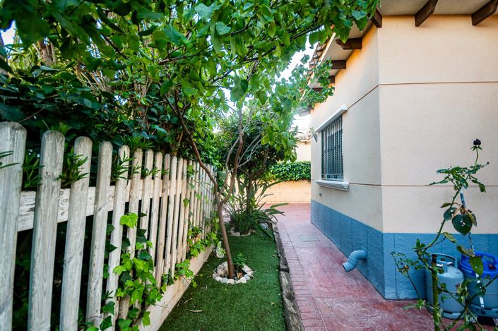 Image No.32-4 Bed Villa for sale