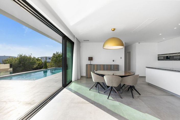 Image No.21-4 Bed Villa for sale