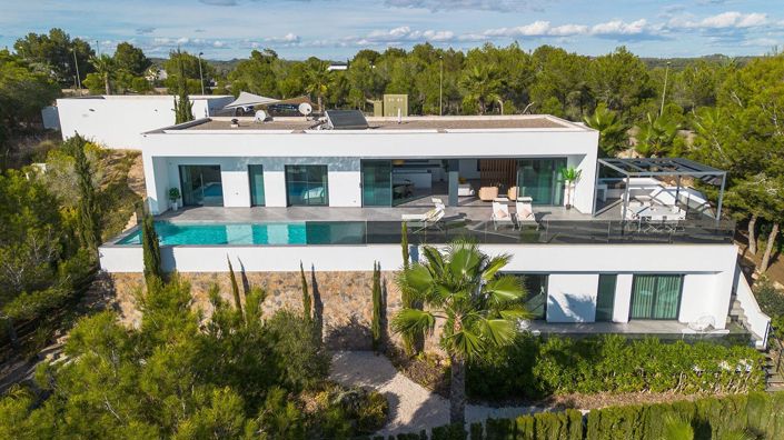 Image No.4-4 Bed Villa for sale