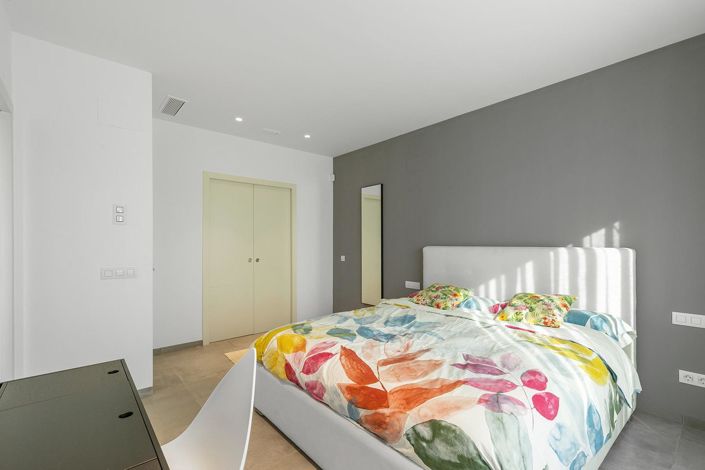 Image No.41-4 Bed Villa for sale