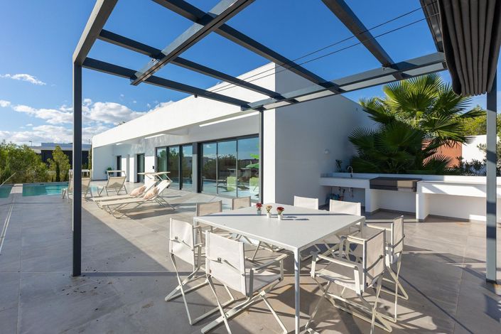 Image No.44-4 Bed Villa for sale