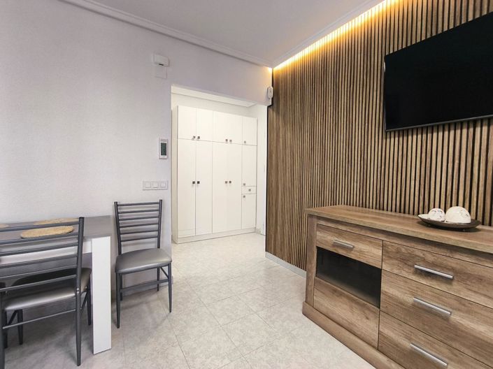 Image No.2-Appartement de 1 chambre à vendre à Torrevieja