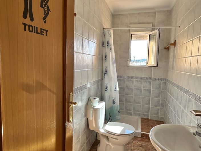 Image No.17-3 Bed Apartment for sale