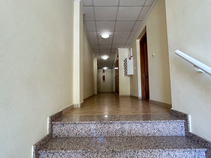 Image No.28-3 Bed Apartment for sale