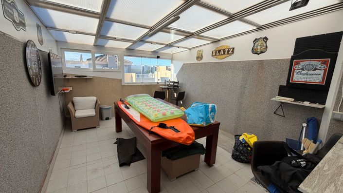 Image No.20-2 Bed Property for sale