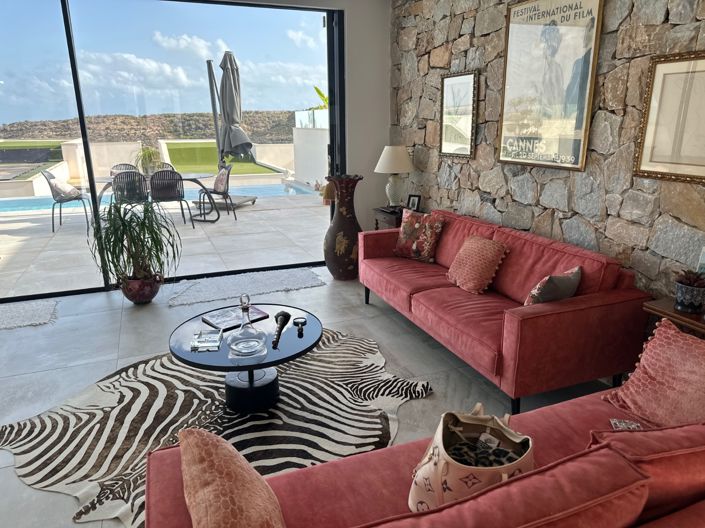 Image No.2-3 Bed Villa for sale