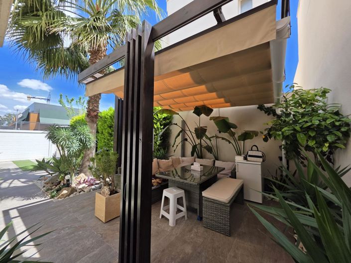 Image No.12-3 Bed Villa for sale