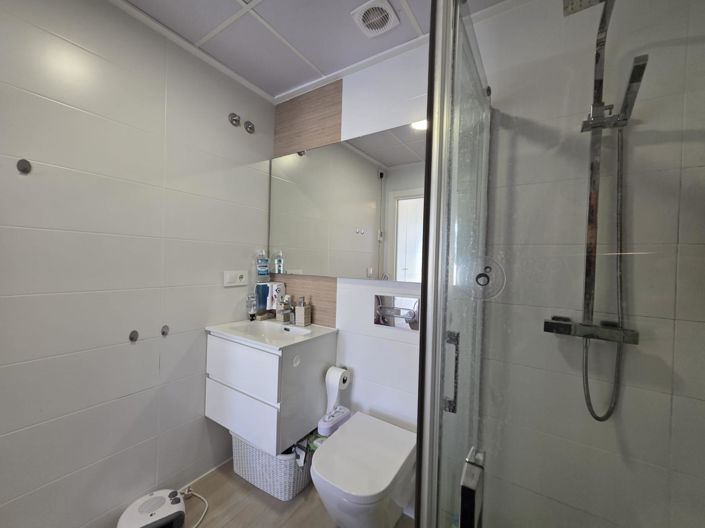 Image No.33-3 Bed Villa for sale