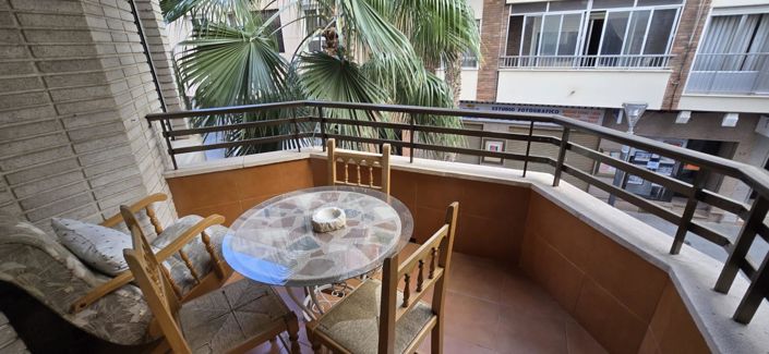 Image No.2-Appartement de 4 chambres à vendre à Torrevieja