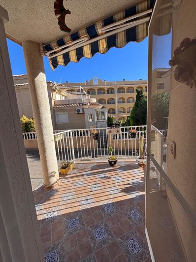 Image No.21-2 Bed Property for sale