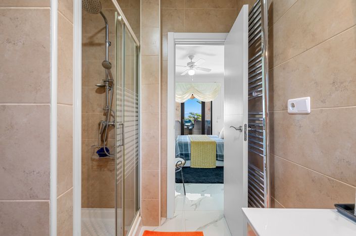 Image No.32-Villa de 5 chambres à vendre à Almoradí