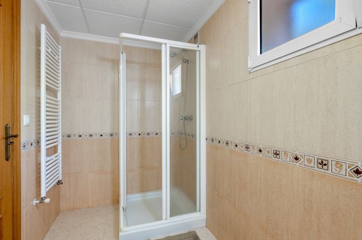 Image No.39-5 Bed Villa for sale