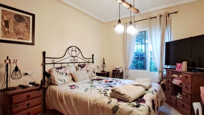 Image No.6-2 Bed Property for sale