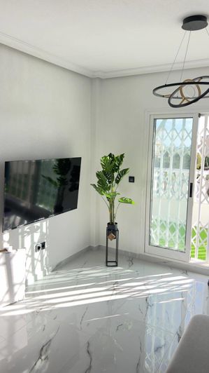 Image No.10-1 Bed Apartment for sale