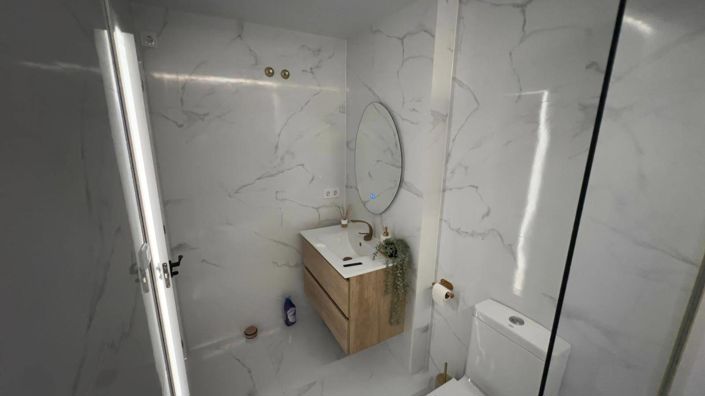 Image No.24-1 Bed Apartment for sale